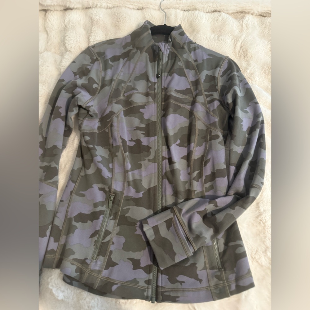 Lululemon Camouflage Zip-Up Jacket